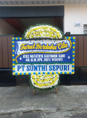 Papan Bunga Duka di Pantan Cuaca